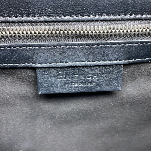 GIVENCHY Black Leather Shoulder Bag - Picture 16 of 16